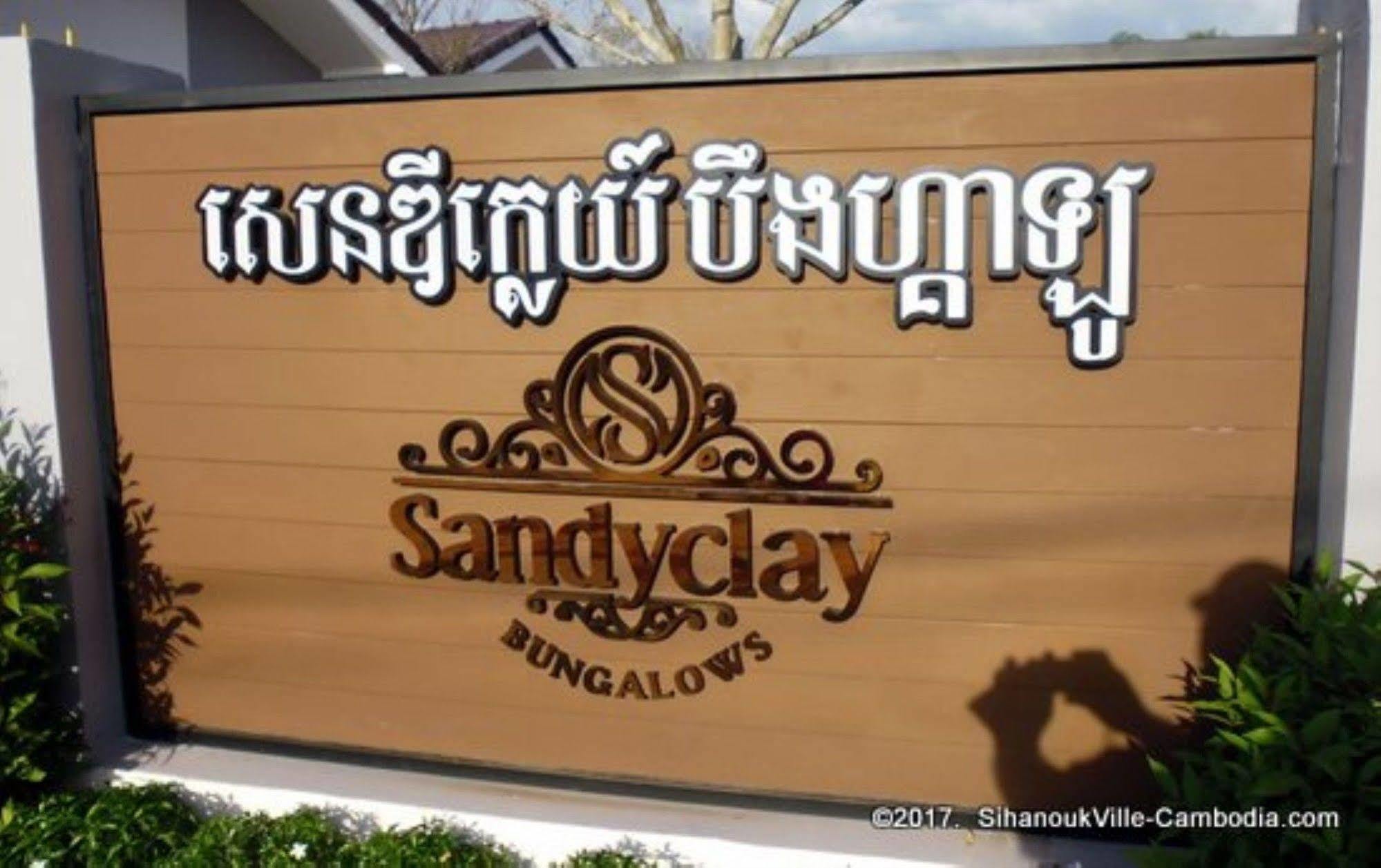 Resort Sandy Clay